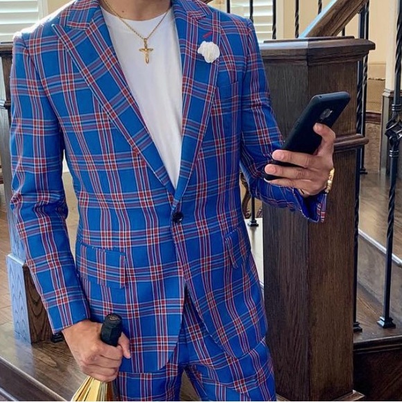 Stylish Blue and Red Plaid Men's Suit